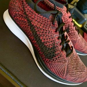 Nike Flyknit Racer